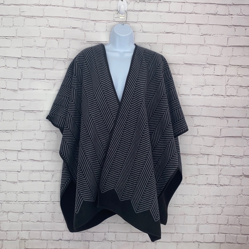 Ike Behar reversible fashion poncho/wrap